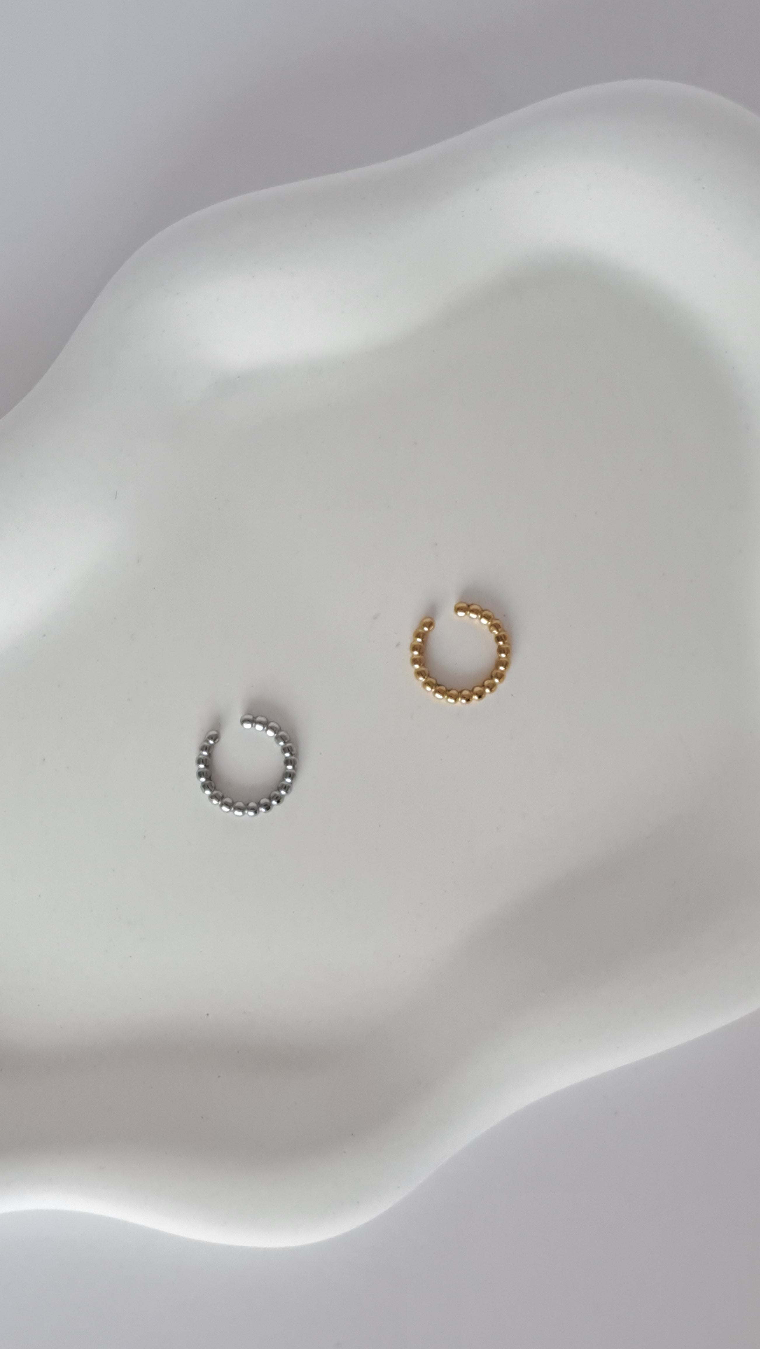 Pendiente de presión o ear cuff fino de acero