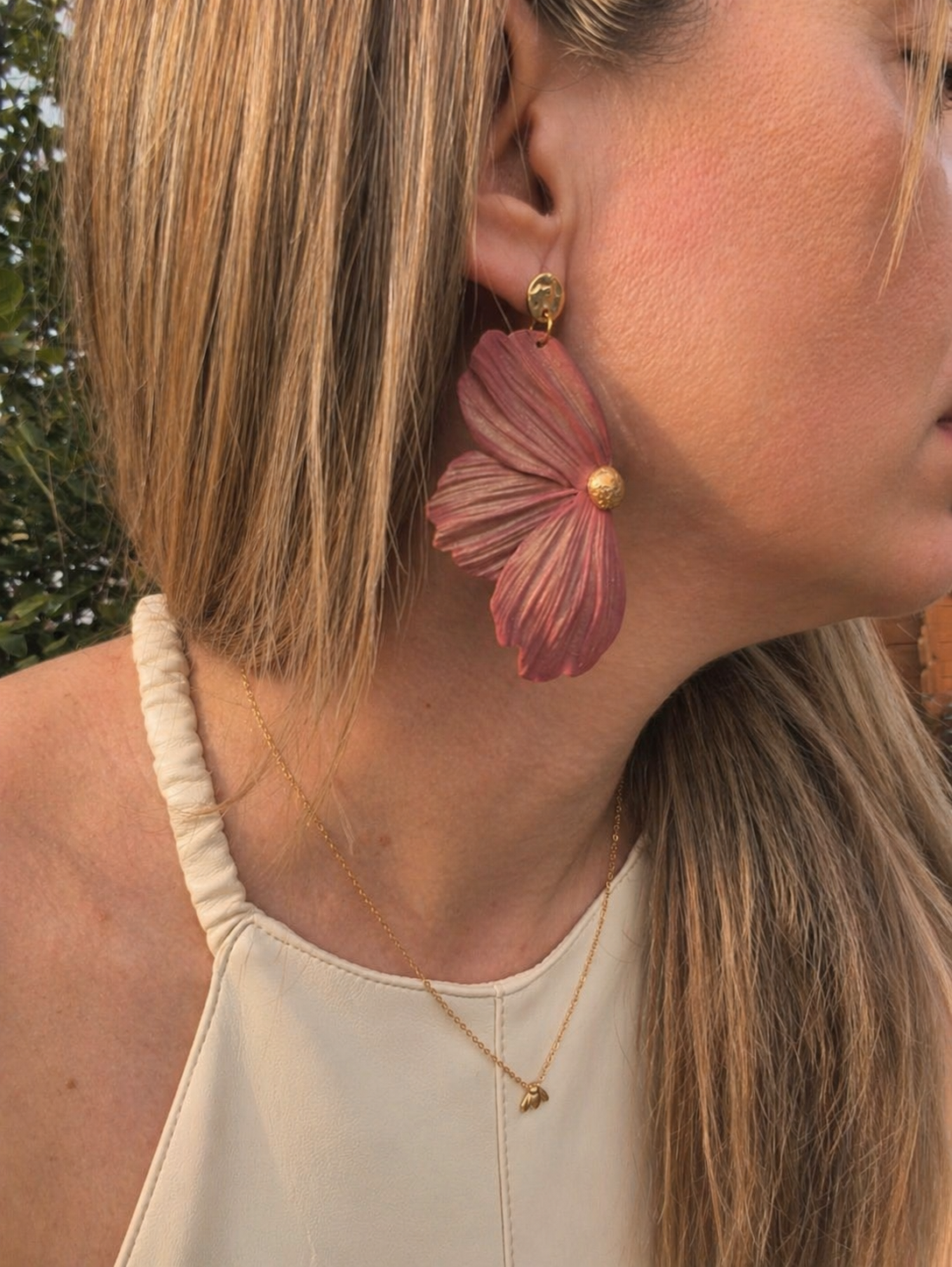 Pendientes maxi flor texturizada