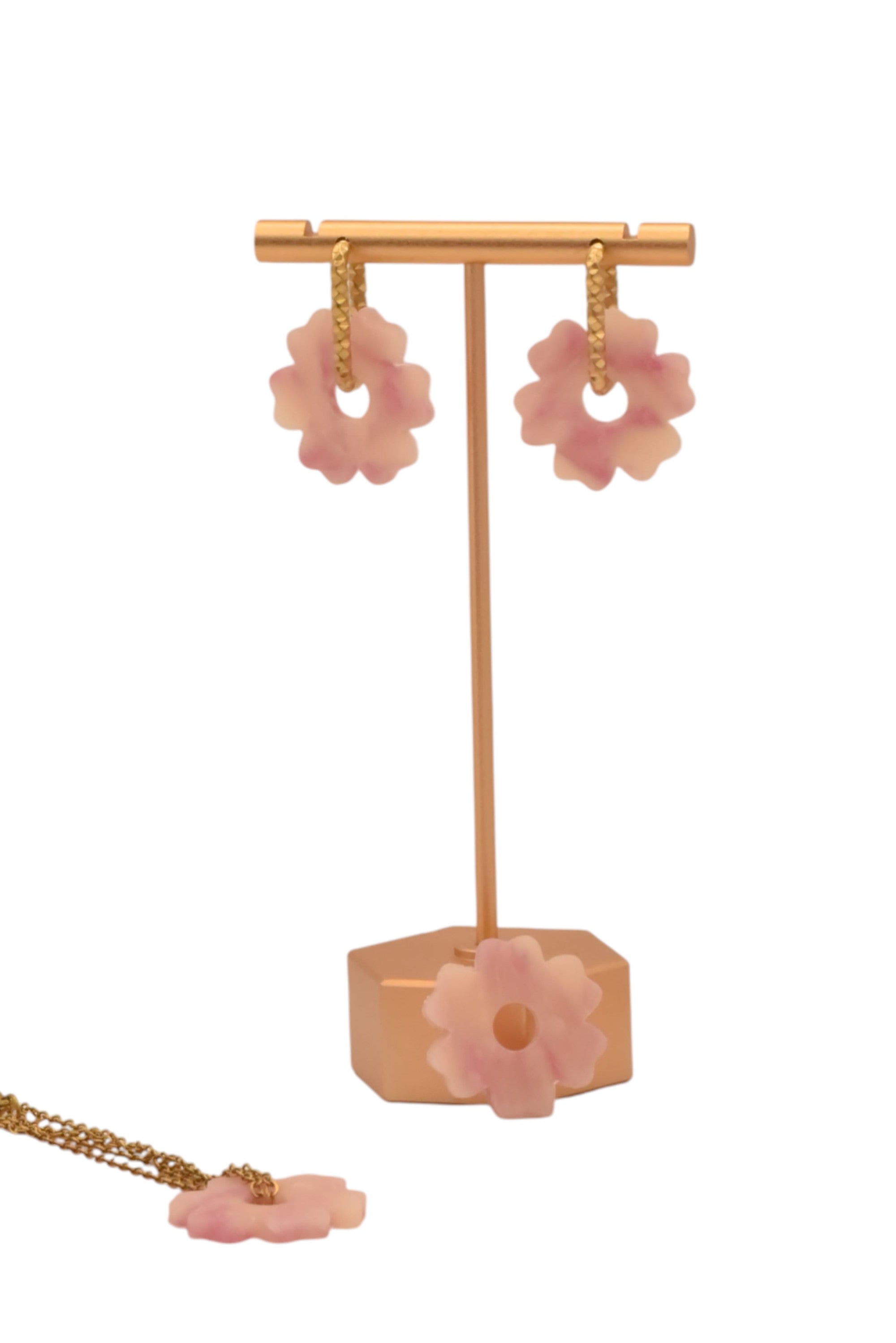 Ixe&Me I Pendientes con aro cuadrado facetado de acero y sakura charm